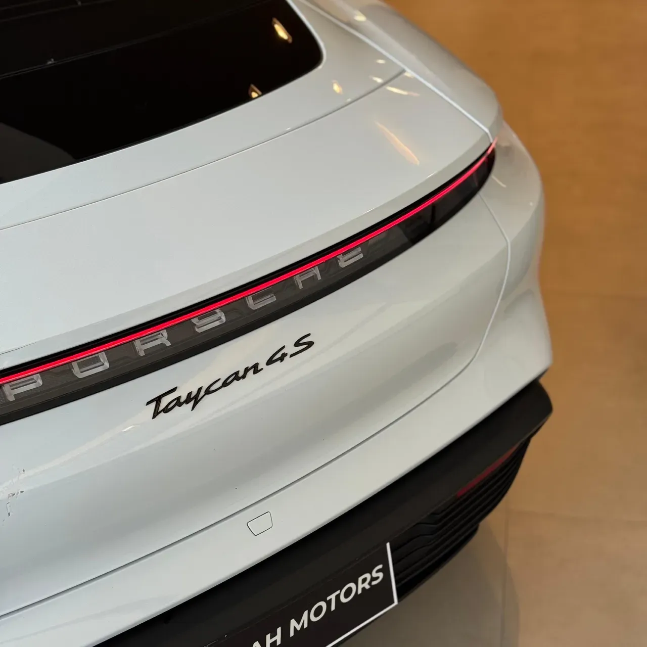 Porsche Taycan - Imagem 4