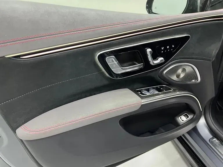 Mercedes Eqs Amg 53 4matic+ - Imagem 11