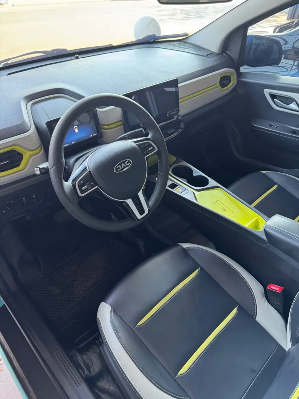 JAC E-JS1 - Imagem 2