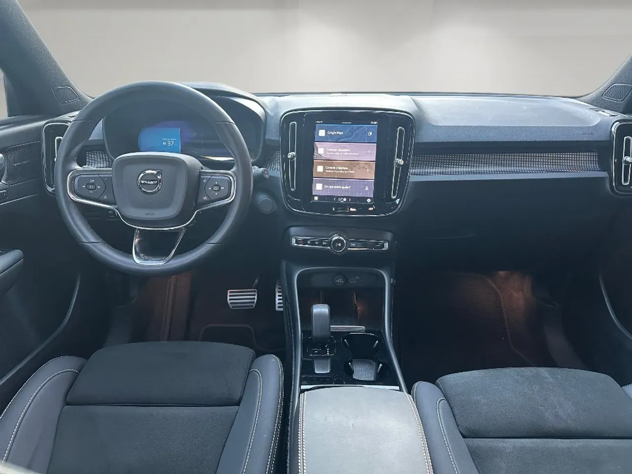 Volvo XC40 Recharge - Imagem 9