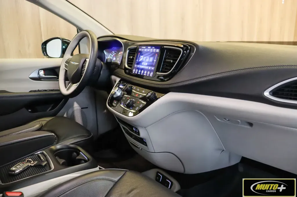 Chrysler Pacifica Plug-in Hybrid - Imagem 6
