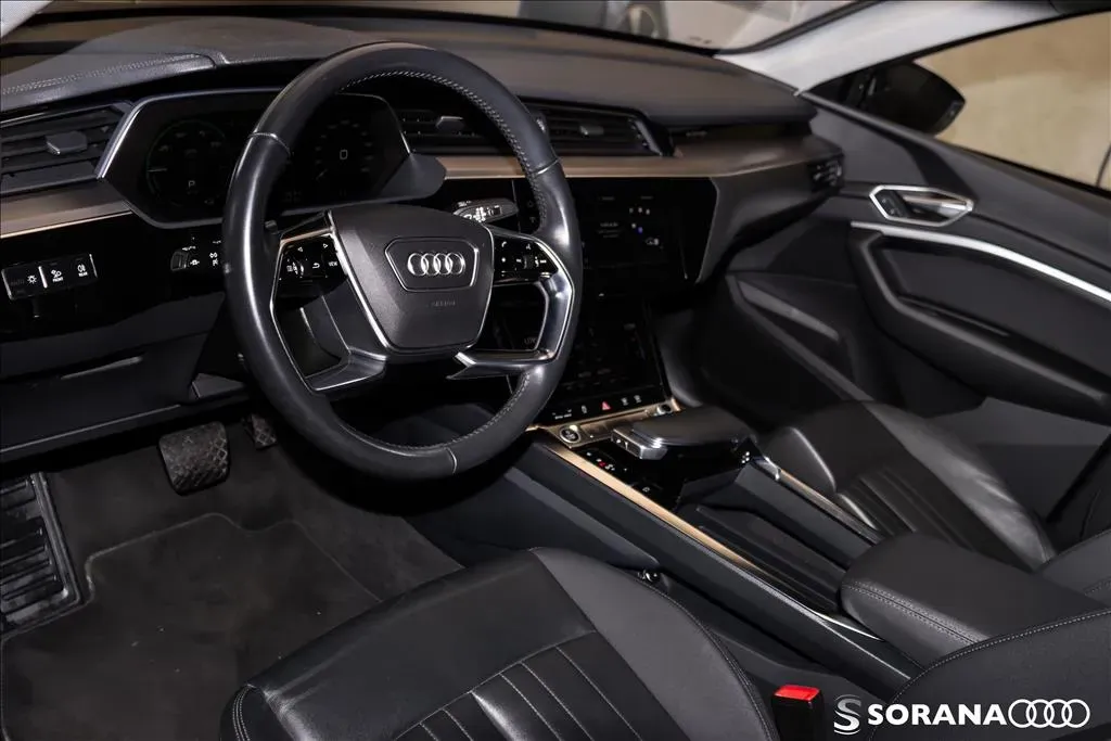 Audi E-tron Sportback - Imagem 9
