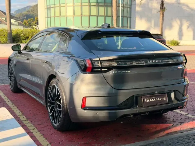 Zeekr 001 - Imagem 4