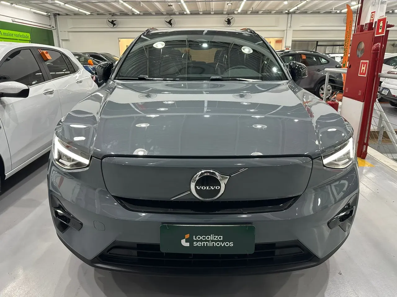 Volvo XC40 Recharge - Imagem 2