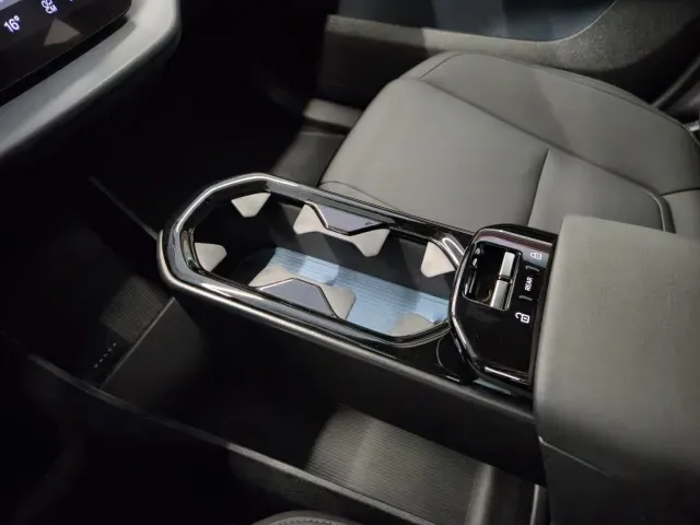 Volvo EX30 - Imagem 14