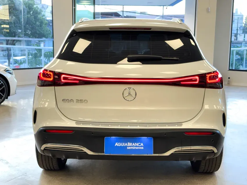 Mercedes Eqa 250 - Imagem 8