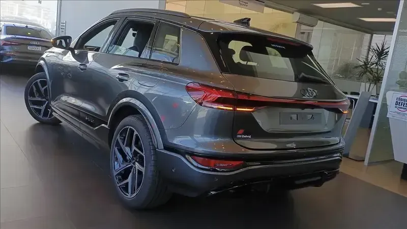 Audi Q6 E-tron - Imagem 9