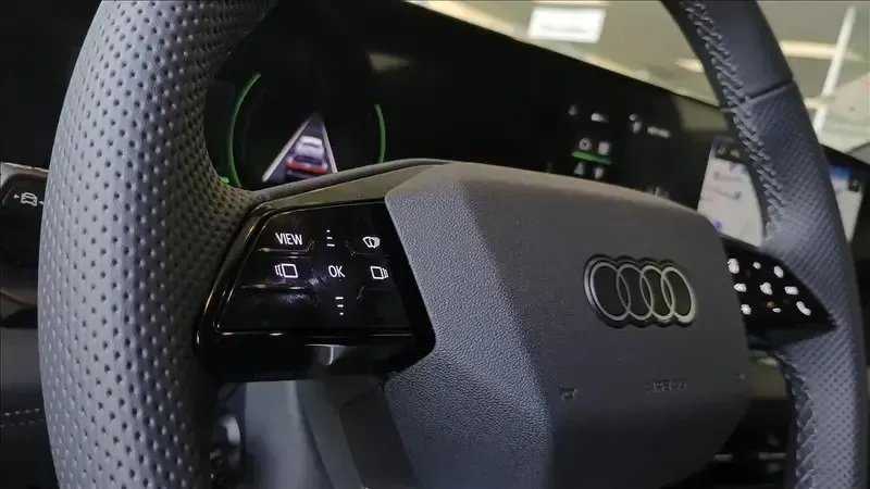 Audi Q6 E-tron - Imagem 11