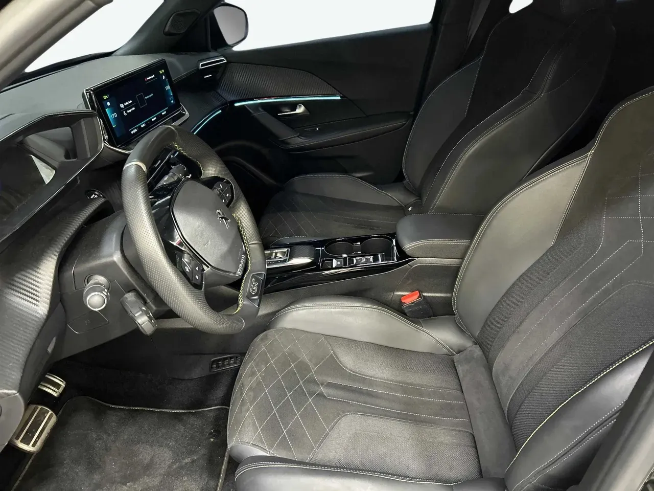 Peugeot E-208 - Imagem 10