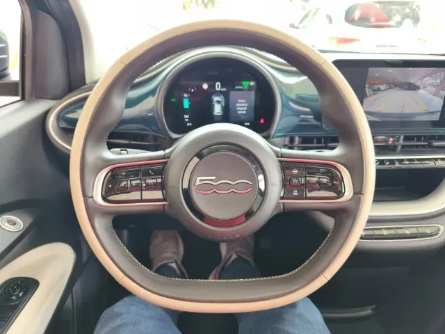Fiat 500e - Imagem 6