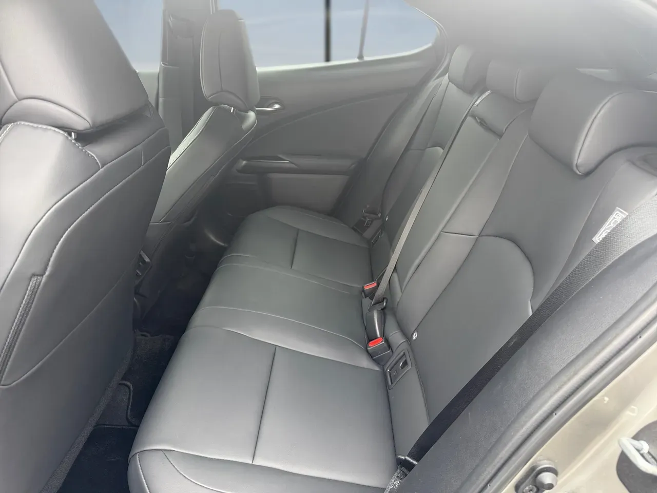 Lexus Ux 300e - Imagem 11