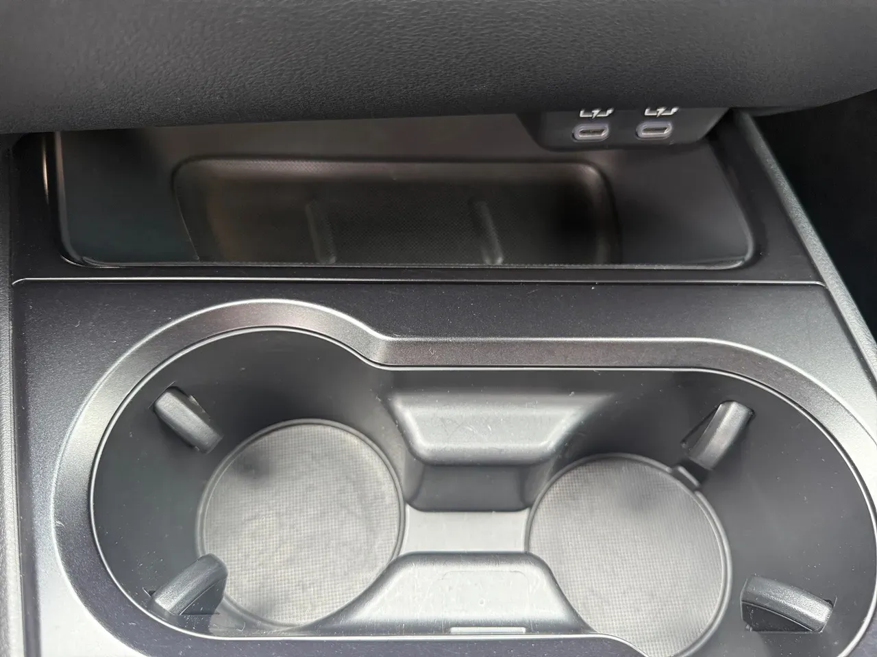 Lexus Ux 300e - Imagem 17