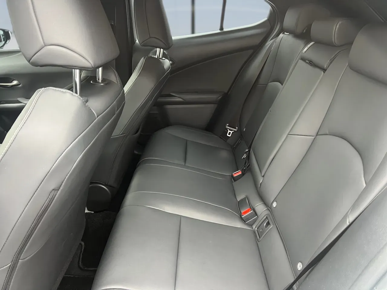 Lexus Ux 300e - Imagem 11