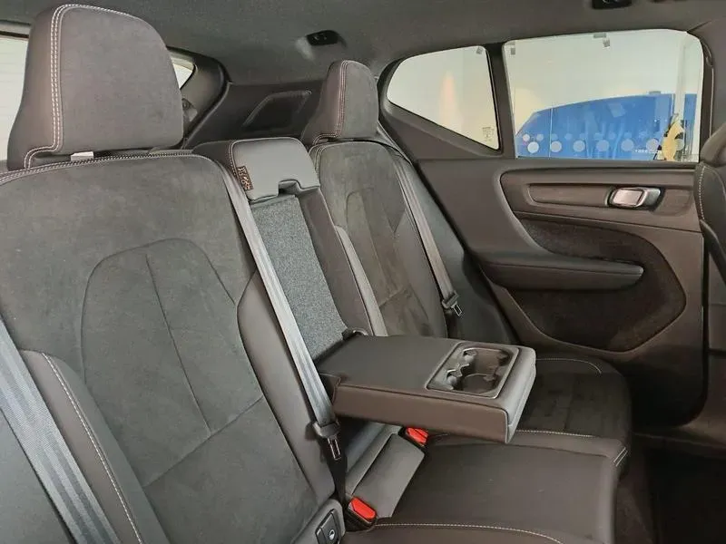 Volvo XC40 Recharge - Imagem 18