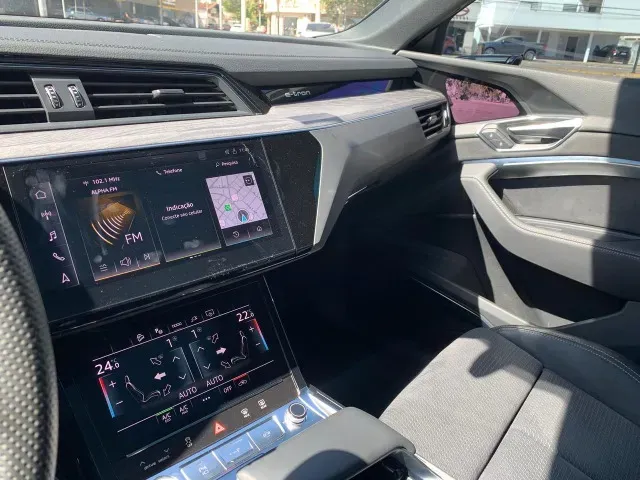 Audi Q8 E-tron - Imagem 7