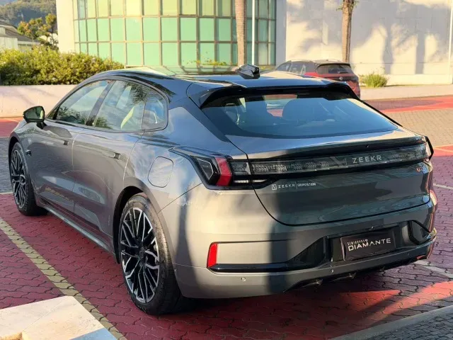 Zeekr 001 - Imagem 16