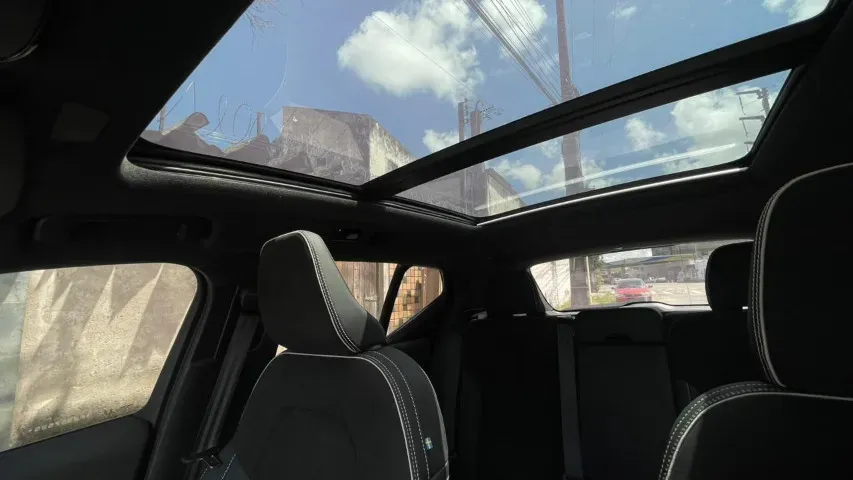 Volvo XC40 Recharge - Imagem 13