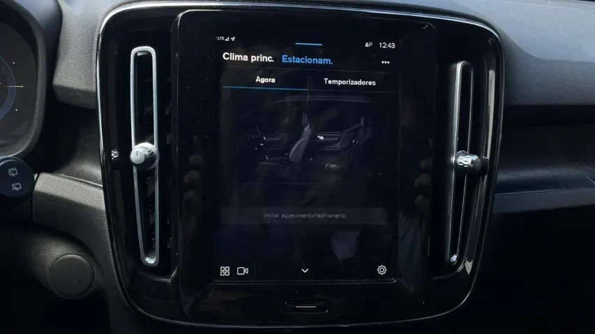 Volvo XC40 Recharge - Imagem 14