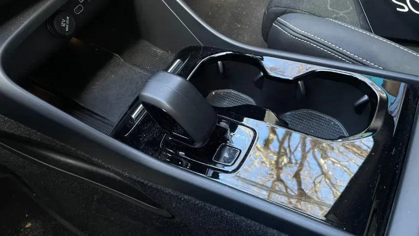 Volvo XC40 Recharge - Imagem 16