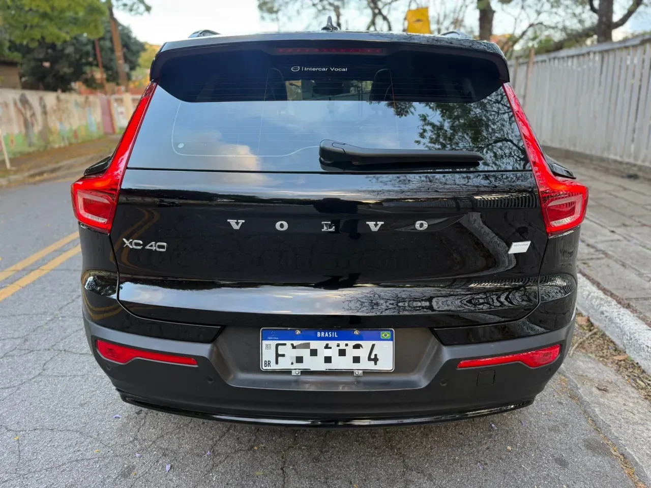 Volvo XC40 Recharge - Imagem 5