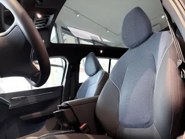 Volvo EX30 - Imagem 8