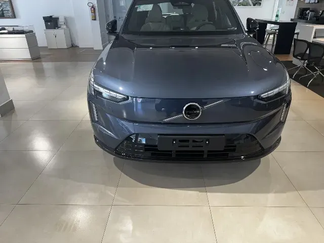 Volvo Ex90 - Imagem 3