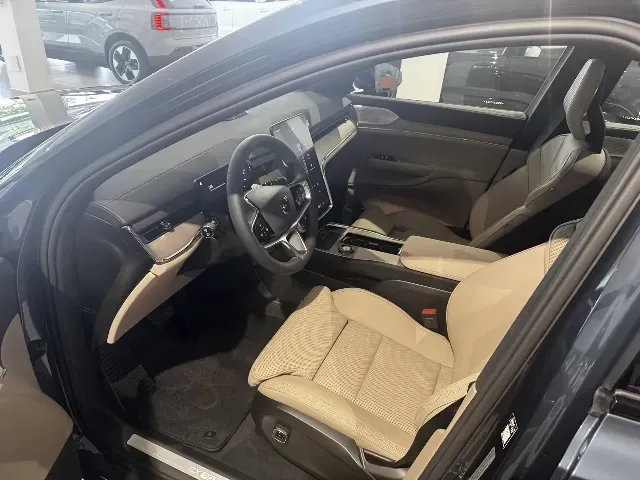 Volvo Ex90 - Imagem 8