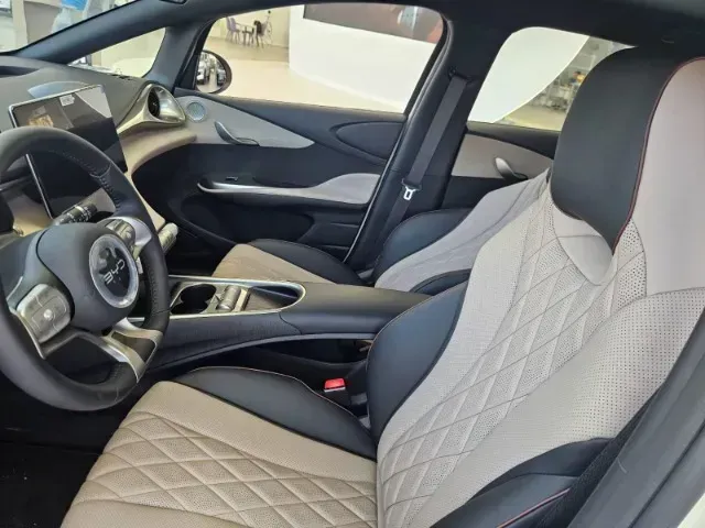 BYD Dolphin - Imagem 3