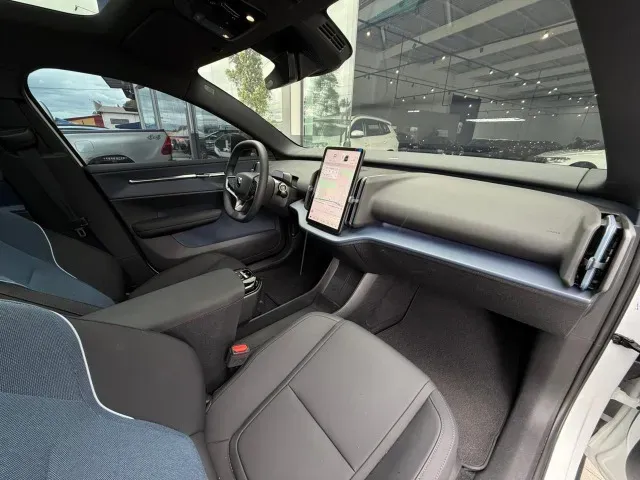 Volvo EX30 - Imagem 8