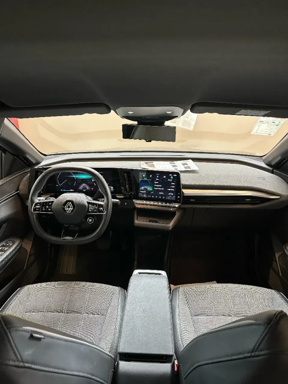 Renault Megane E-tech Electric - Imagem 12