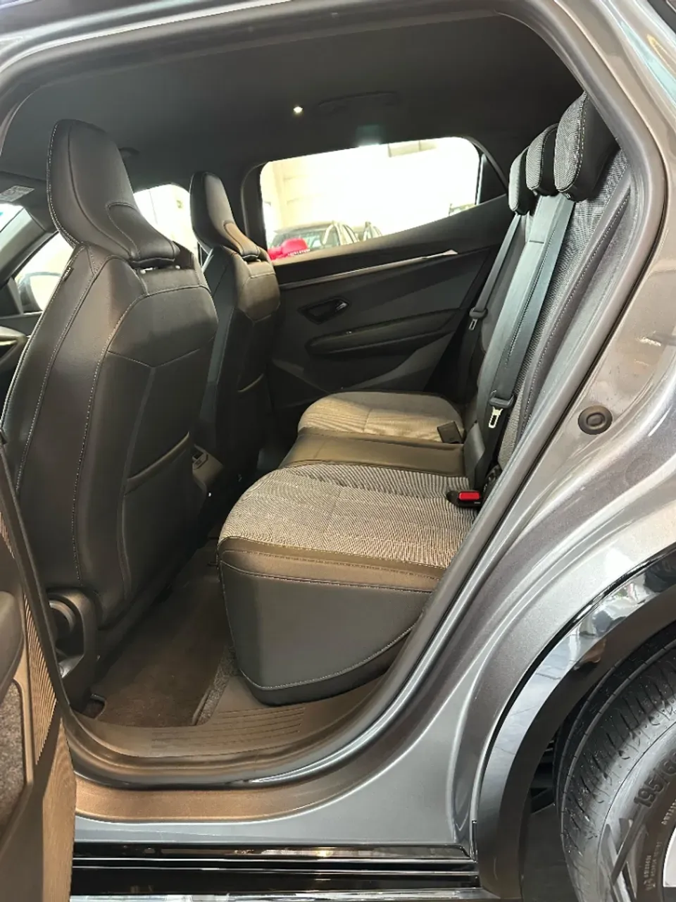 Renault Megane E-tech Electric - Imagem 13