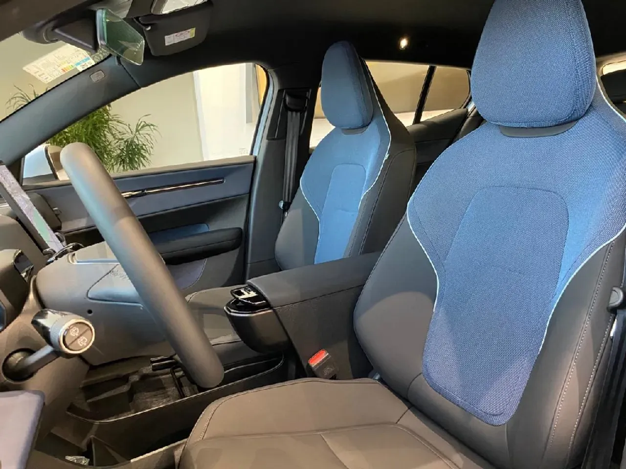 Volvo EX30 - Imagem 9