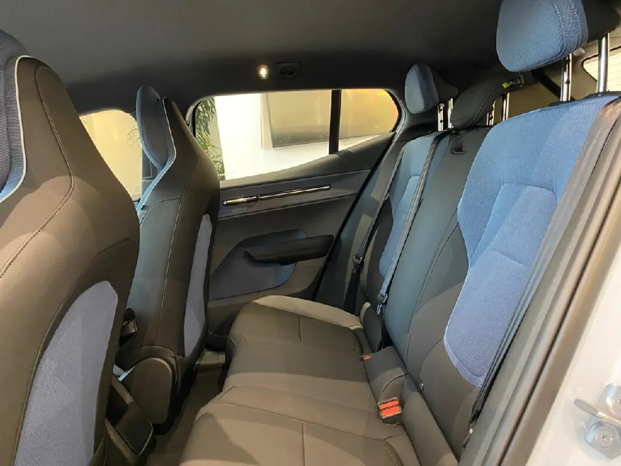 Volvo EX30 - Imagem 10