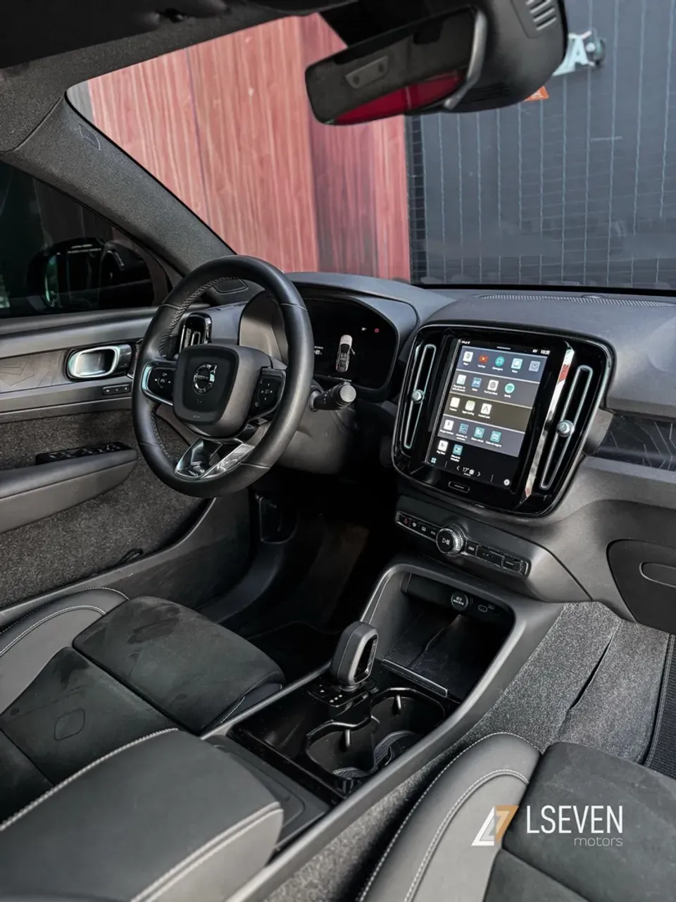 Volvo C40 Recharge - Imagem 5