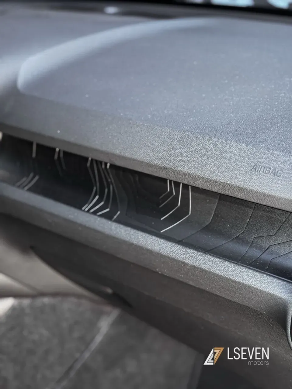 Volvo C40 Recharge - Imagem 9