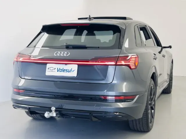 Audi E-tron - Imagem 8