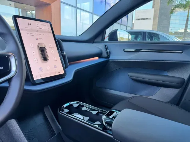 Volvo EX30 - Imagem 12