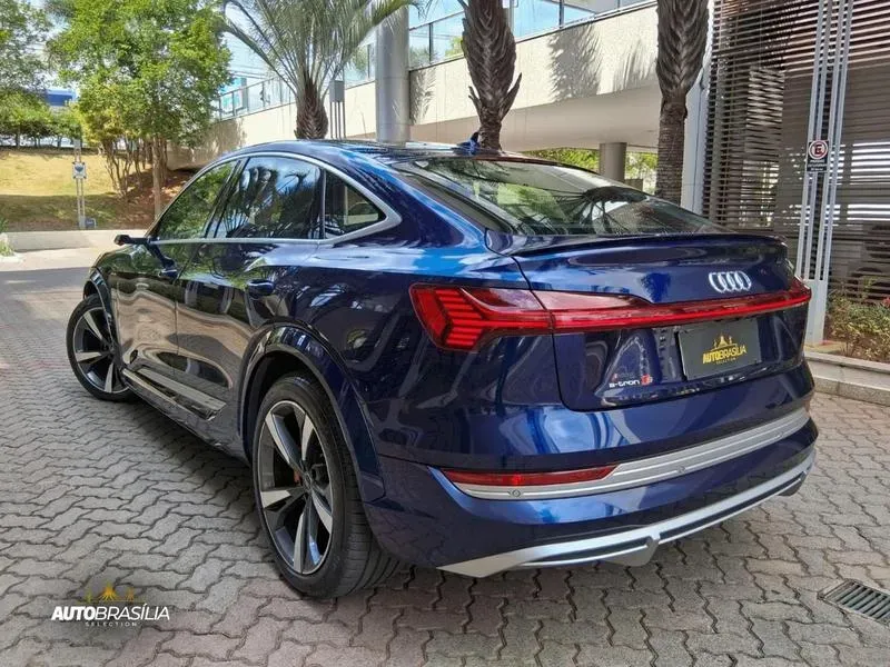 Audi E-tron S Sportback - Imagem 8