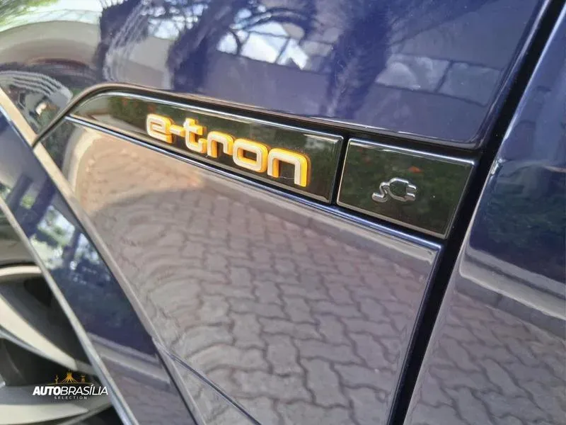 Audi E-tron S Sportback - Imagem 14