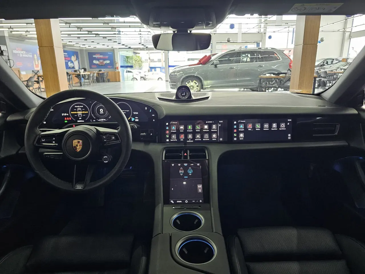 Porsche Taycan - Imagem 14