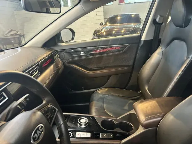 JAC E-j7 - Imagem 11