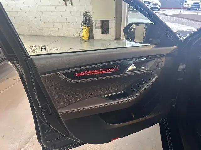 JAC E-j7 - Imagem 12