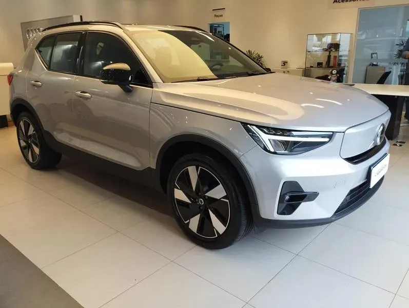 Volvo XC40 Recharge - Imagem 3