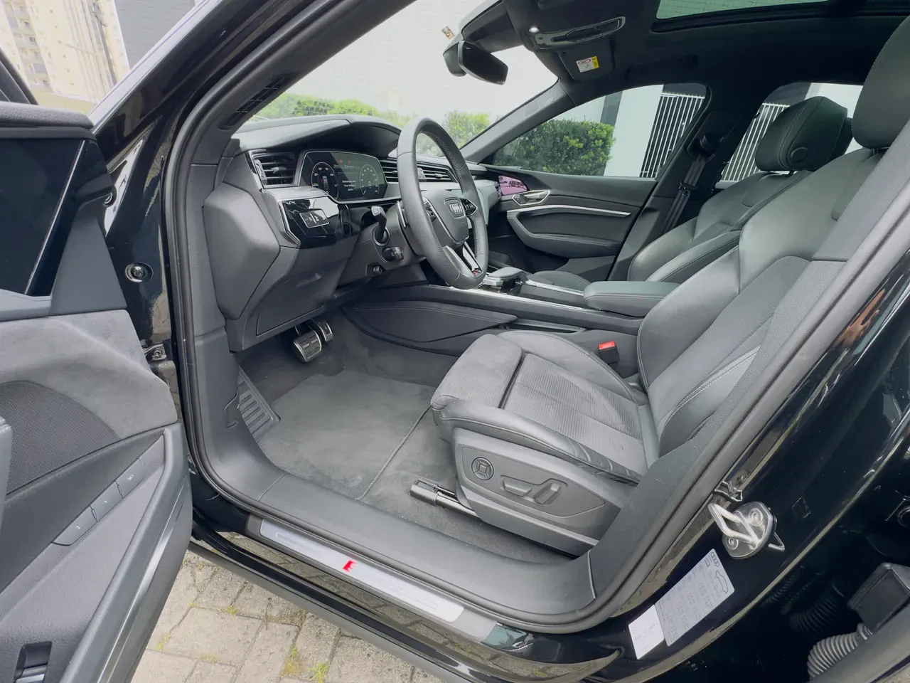 Audi Q8 E-tron - Imagem 10