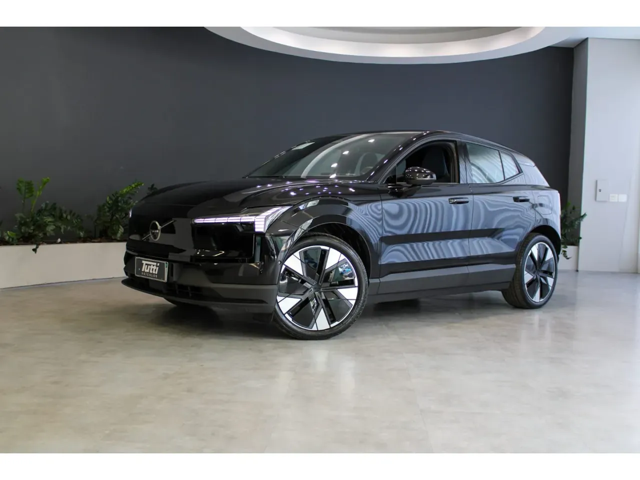 Volvo EX30 - Imagem 2