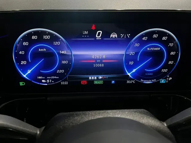 Mercedes Eqa 250 - Imagem 3