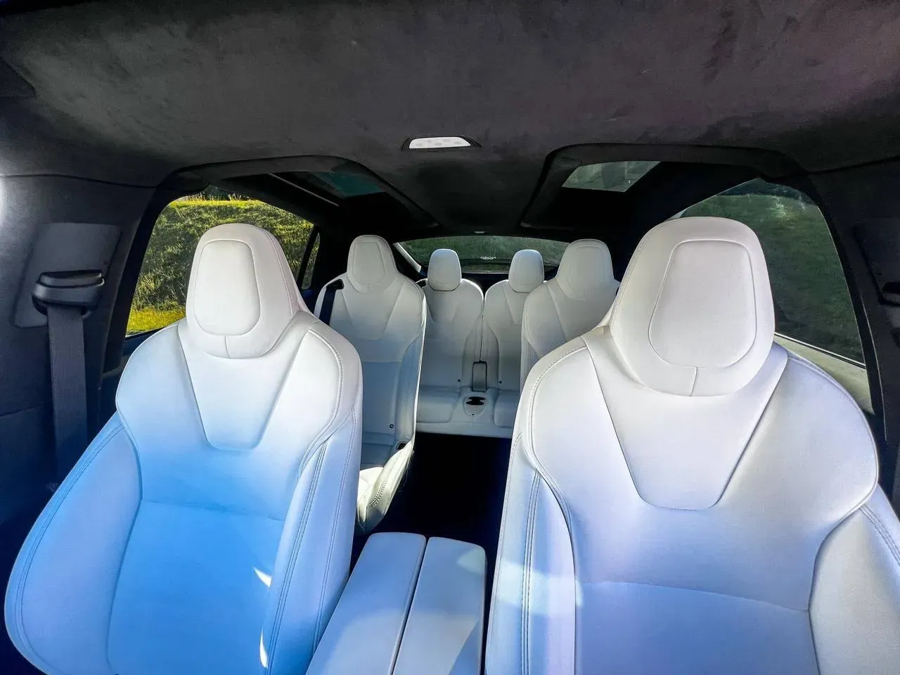 Tesla Model X - Imagem 12