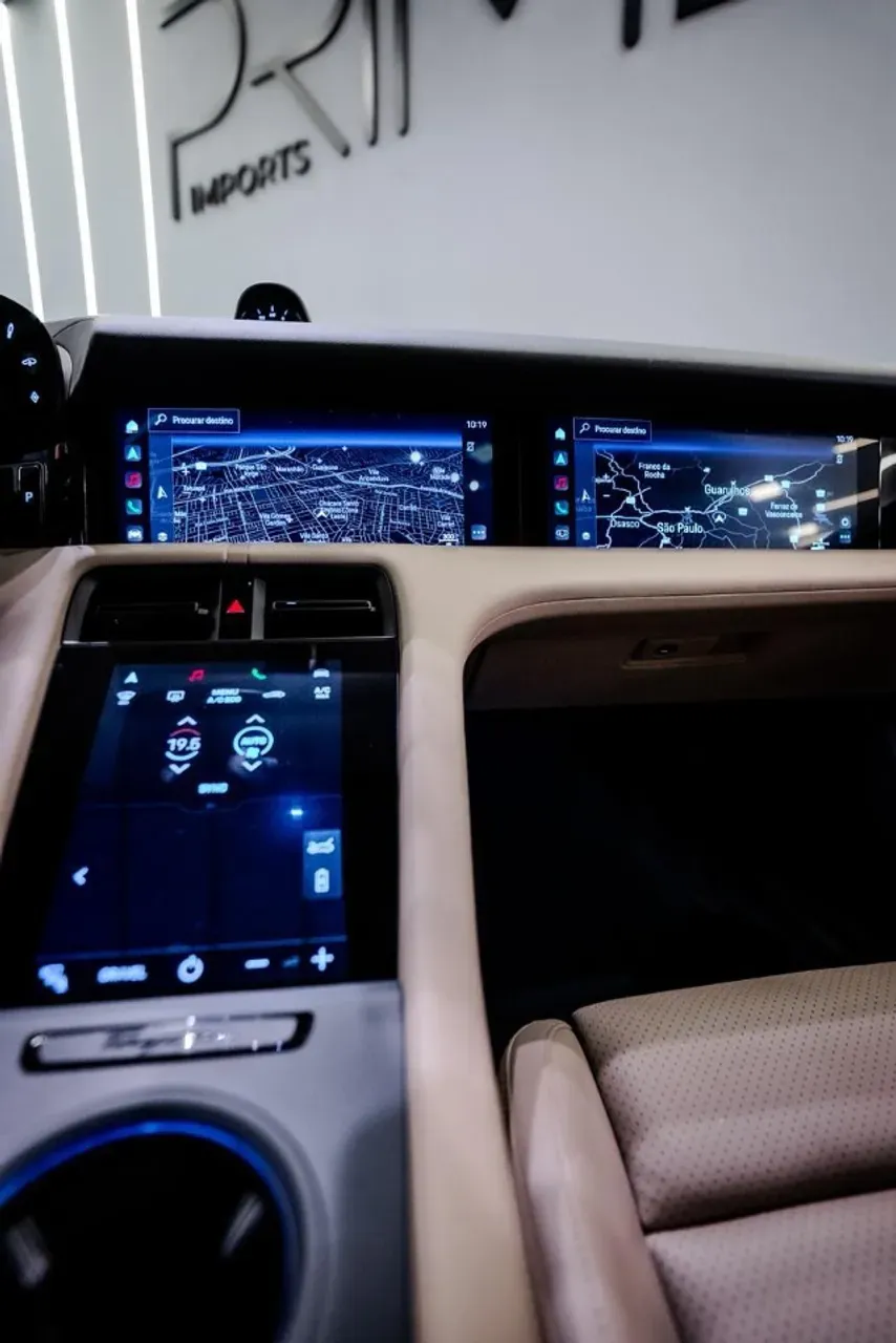 Porsche Taycan - Imagem 19