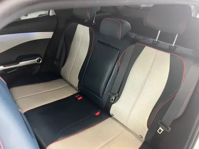 BYD Yuan Plus - Imagem 17