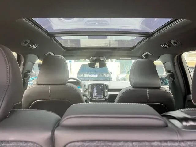 Volvo XC40 Recharge - Imagem 5